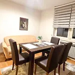 Apartment Lini